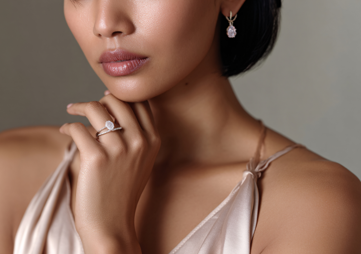 Raisove Chinese-language diamond jewelry storefront in Hong Kong